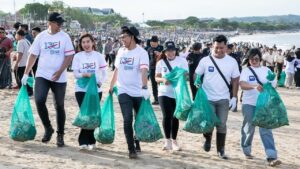 BRI Bersih-bersih Pantai Kedonganan Bali, Kumpulkan 931 Kg Sampah untuk Lingkungan Berkelanjutan