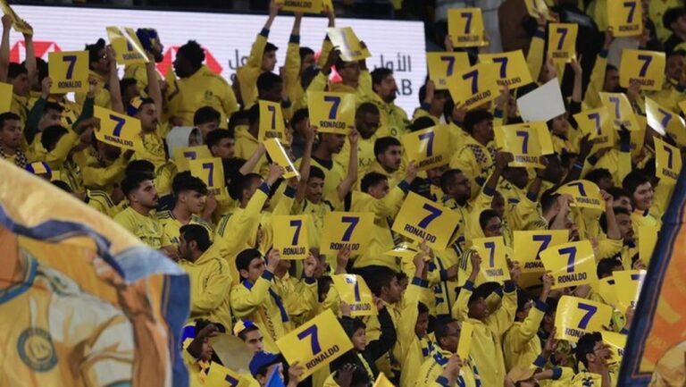 Fans Al Nassr Beri Dukungan Penuh untuk Cristiano Ronaldo Meski Absen Lawan Al Ittihad