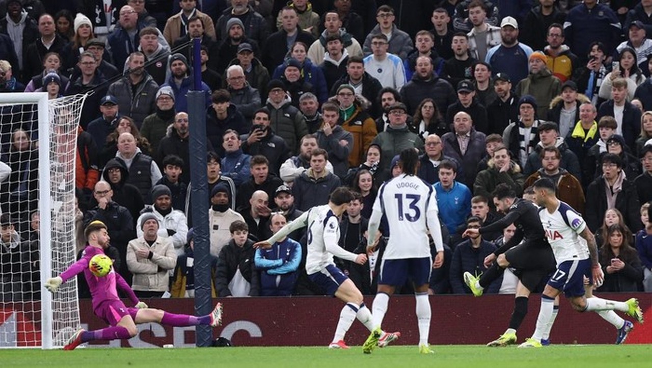 Babak Pertama Liga Inggris: Manchester City Ungguli Tottenham Hotspur 2-0 Berkat Gol Cherki dan Semenyo Babak Pertama Liga Inggris: Manchester City Ungguli Tottenham Hotspur 2-0 Berkat Gol Cherki dan Semenyo