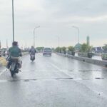 Lubang Menganga di Flyover Ciputat Sebabkan Pengendara Motor Terjatuh, 43 Titik Rusak