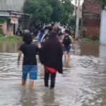 Banjir Bandang Terjang 4 Desa Cirebon, 770 KK Mengungsi Akibat Luapan Sungai