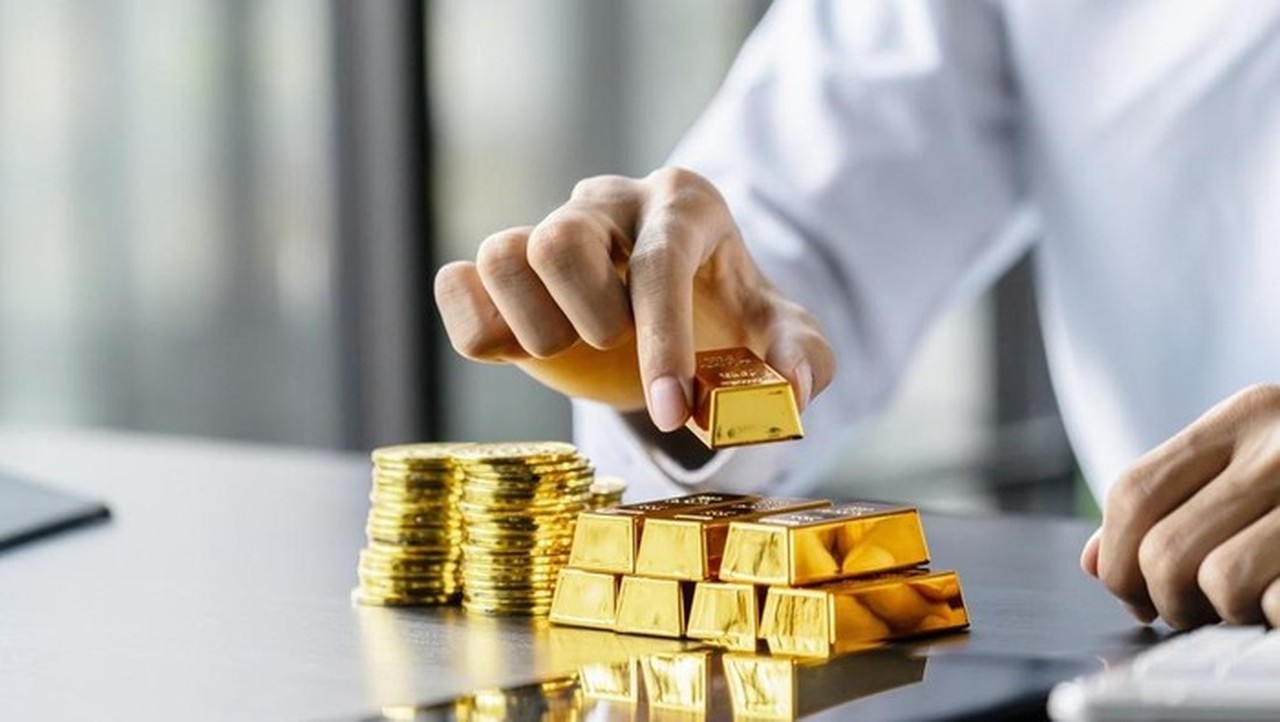 Emas Jadi Senjata Suap Baru: PPATK dan KPK Ungkap Modus Transaksi Ilegal