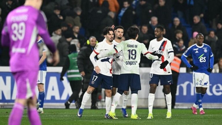 PSGERCELAH 2-1 atas Strasbourg Meski Hakimi Diusir, Pertahankan Puncak Klasemen Ligue 1