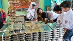 Survei Indikator Politik: 72,8% Publik Puas Program Makan Bergizi Gratis, Gen Z Paling Tinggi