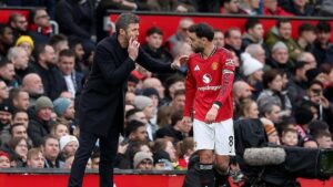 Bruno Fernandes Yakin Michael Carrick Akan Jadi Manajer Manchester United Hebat