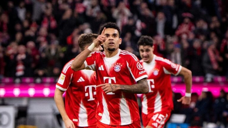 Luis Diaz Hat-trick, Bayern Munich Bantai Hoffenheim 5-1 di Bundesliga