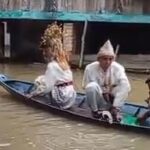 Resepsi Pernikahan Unik di Sumsel: Pengantin dan Tamu Terjang Banjir Setinggi Lutut