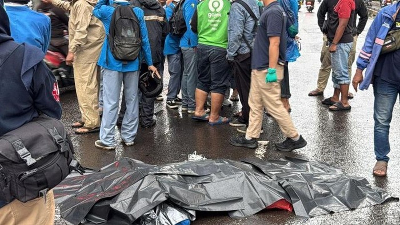 Pelajar Tewas dalam Kecelakaan Maut di Matraman Raya Jakarta Timur Pagi Tadi