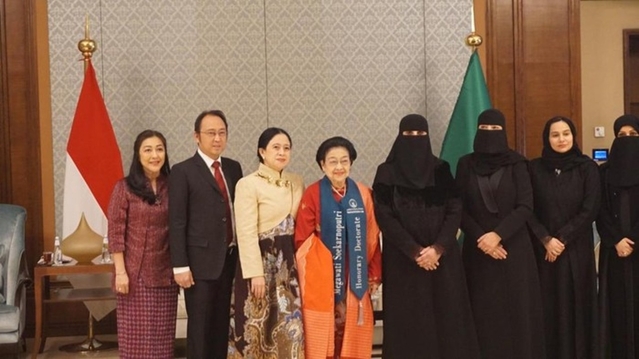 Megawati Soekarnoputri Raih Doktor Kehormatan di Riyadh, Sampaikan Pidato Emosional