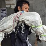 Pria Pemanggul Karung di Jakbar Viral Dikira Bawa Mayat, Ternyata Berisi Biawak Hidup