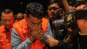 Jhon Field, Pemilik PT Blueray, Menyerahkan Diri ke KPK Setelah Kabur dari OTT