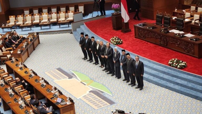 DPR Sahkan 8 Calon Anggota Baznas Periode 2026-2031 dalam Paripurna