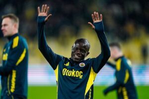 Debut Manis N’Golo Kante Bersama Fenerbahce, Sifat Malu-malunya Tetap Melekat