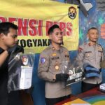 Mahasiswi di Yogyakarta Gagah Berani Kejar dan Tabrak Penjambret HP di Jalan