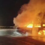 Mobil Jetour Terbakar Akibat Kecelakaan di Tol Jagorawi, Dua Orang Luka Ringan