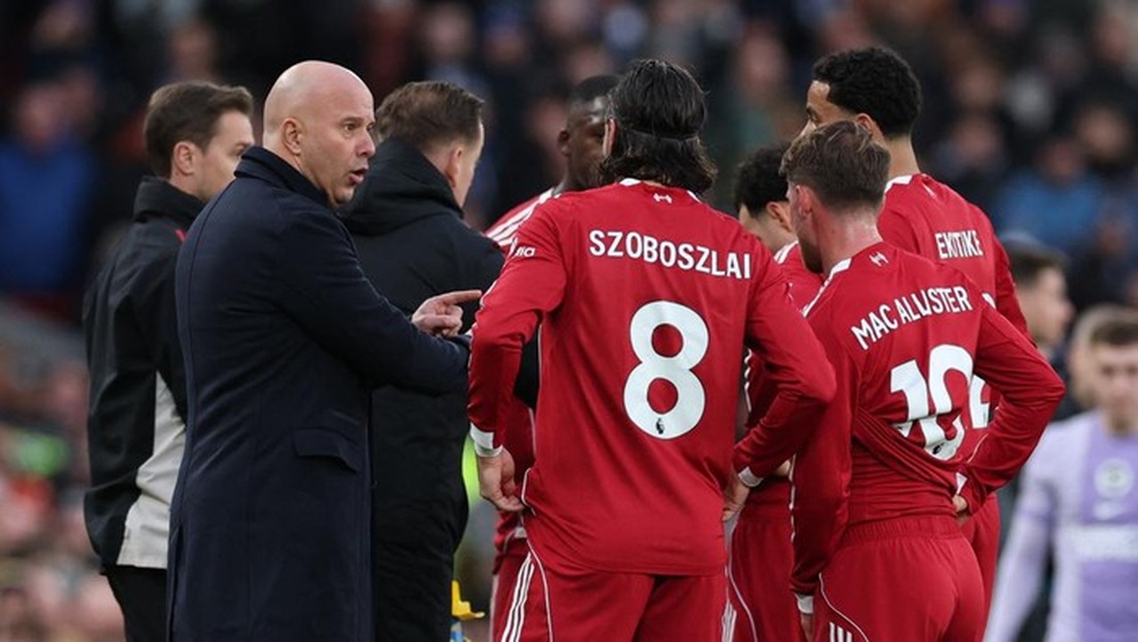 Arne Slot Tegaskan Kegagalan Liverpool Jika Gagal Tembus Liga Champions Musim Ini