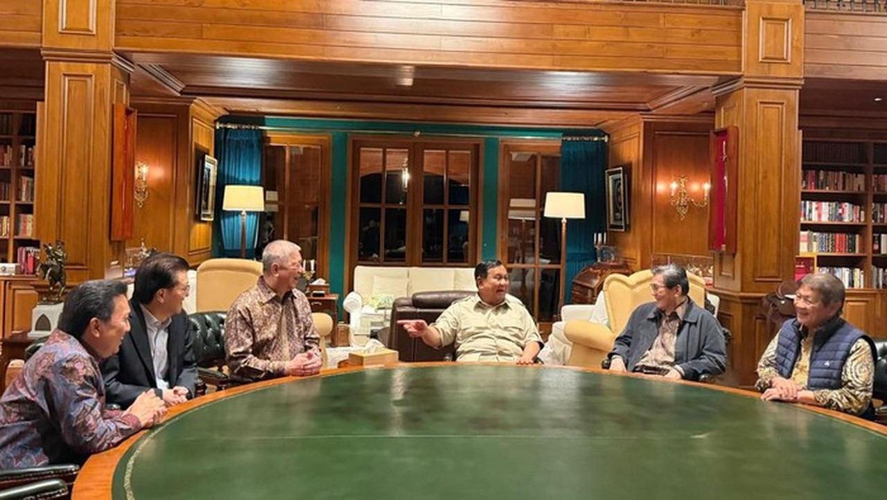Prabowo Temui Bos Grup Salim dan Adaro di Hambalang, Bahas Ekonomi Nasional