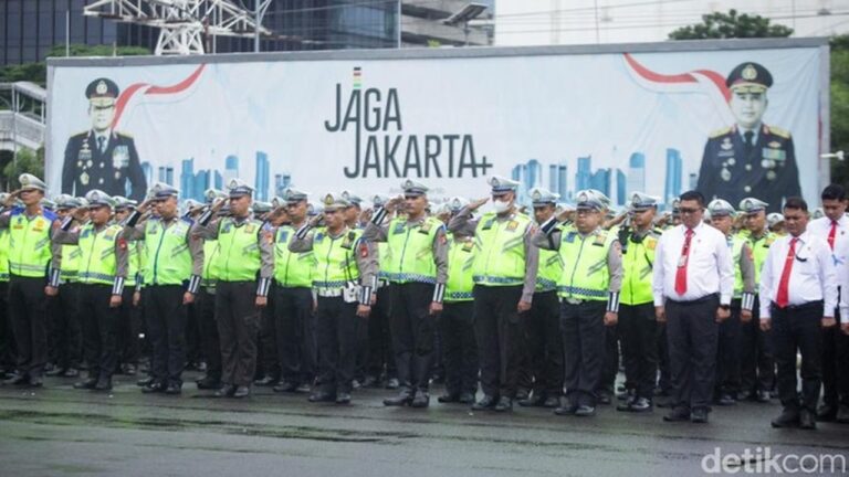 25 Juta Kendaraan Terdaftar di Jakarta, Polda Metro Jaya Soroti Rendahnya Tingkat Kepatuhan Pengemudi 25 Juta Kendaraan Terdaftar di Jakarta, Polda Metro Jaya Soroti Rendahnya Tingkat Kepatuhan Pengemudi