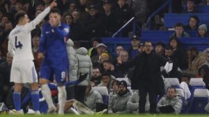 Chelsea Ditahan Imbang Leeds, Liam Rosenior Kritik Fokus Pemain Chelsea Ditahan Imbang Leeds, Liam Rosenior Kritik Fokus Pemain