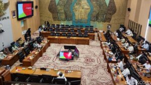 PDIP Tuding Bahlil Bohong Soal Lifting Migas, Golkar: Jangan Tidak Objektif