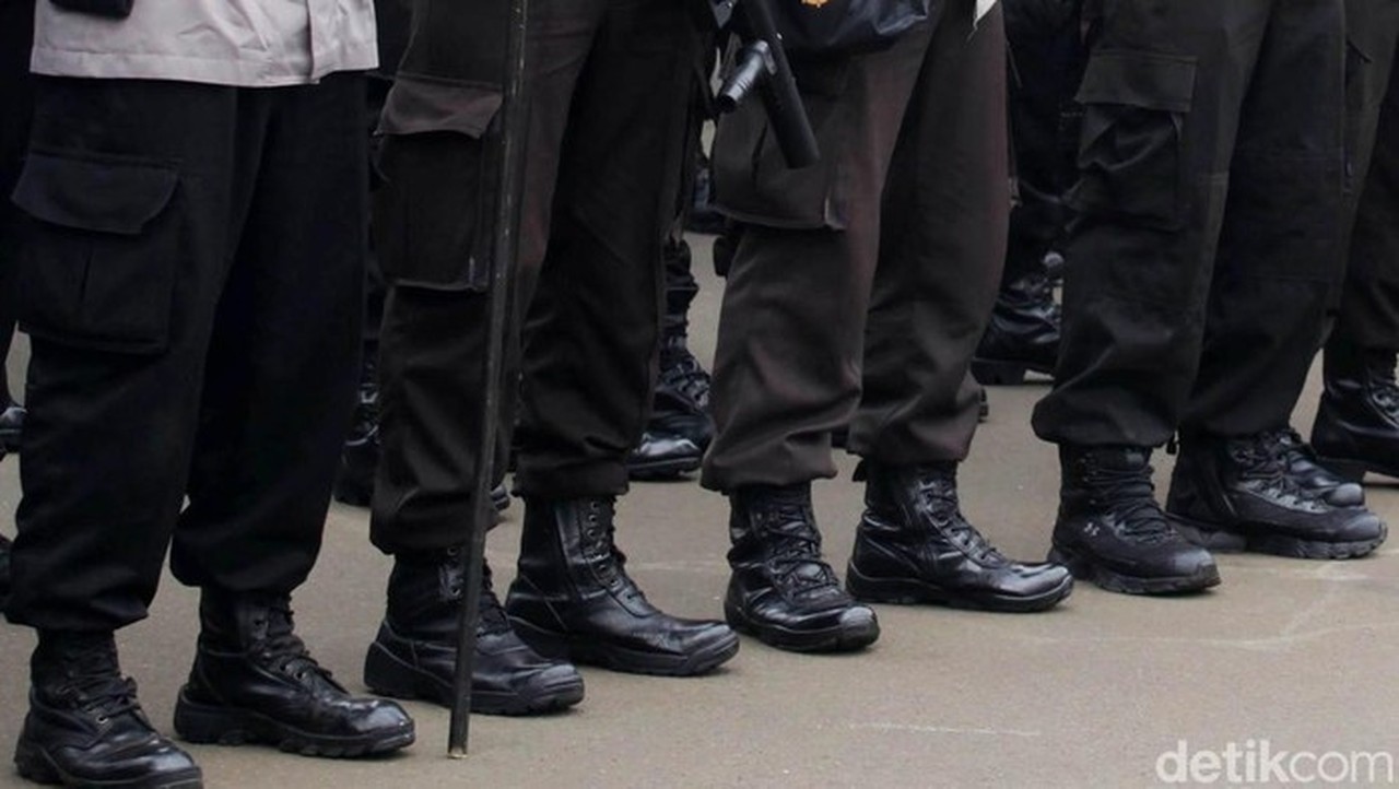 PW GPA Jakarta Tegaskan Dukungan Polri Tetap di Bawah Presiden, Tolak Ide Kementerian Khusus PW GPA Jakarta Tegaskan Dukungan Polri Tetap di Bawah Presiden, Tolak Ide Kementerian Khusus