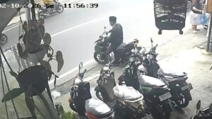 Modus Pasutri Palsu, Dua Pencuri Gasak Motor dari Showroom di Bogor