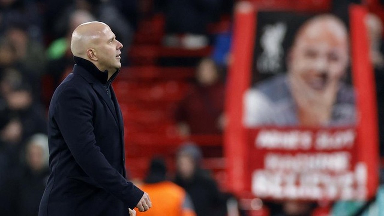 Arne Slot Ingatkan Klopp Saat Liverpool Terancam Gagal Lolos Liga Champions Musim Depan