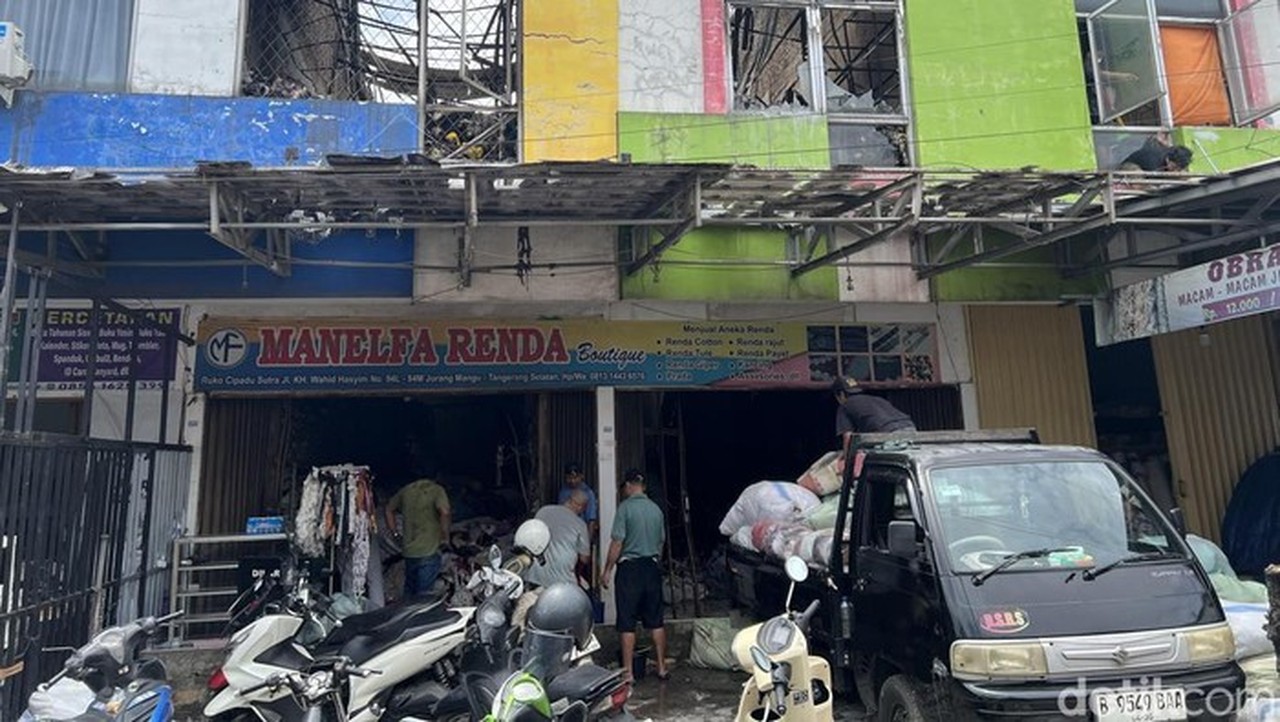 Korban Kebakaran Cipadu Tangsel Selamatkan Dagangan, Harap Bangunan Bisa Direnovasi