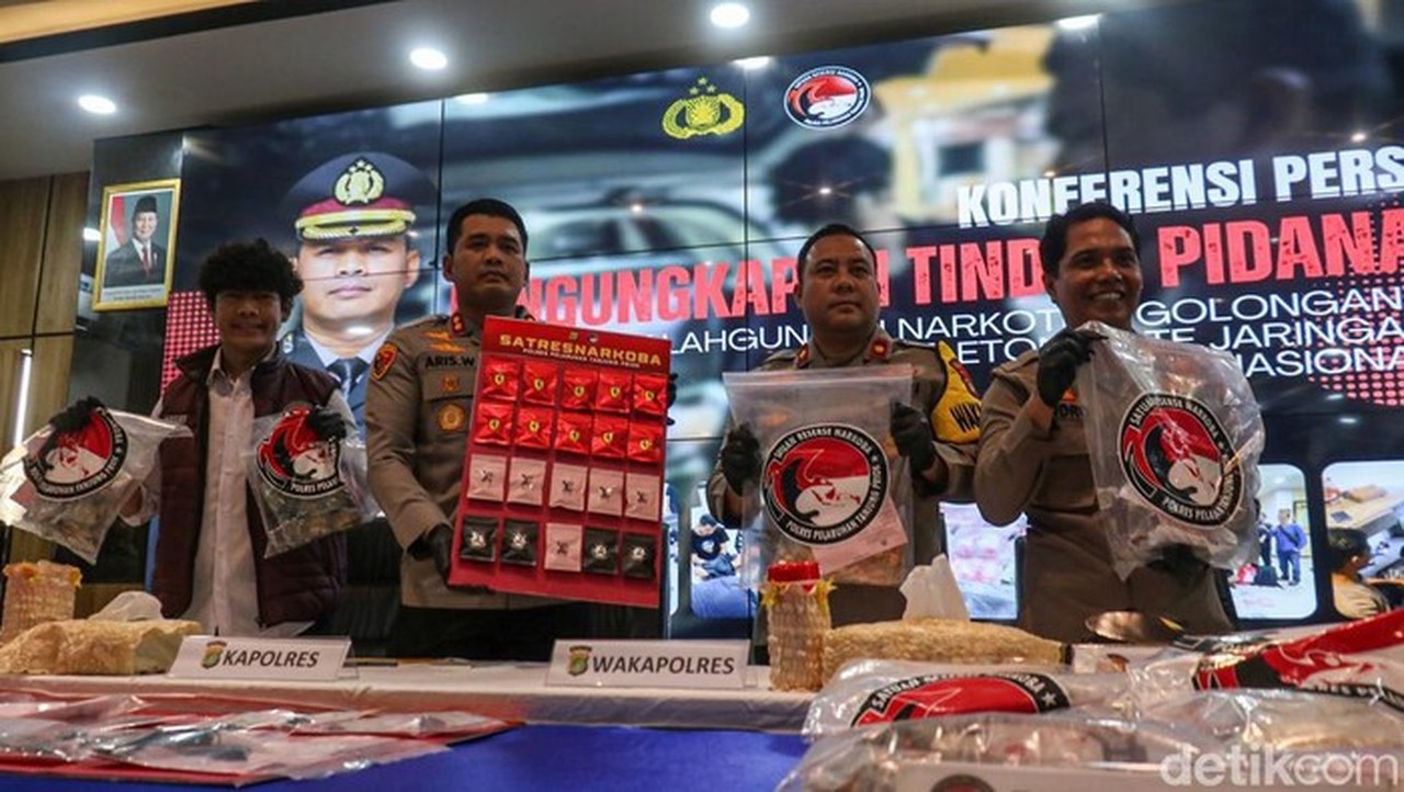 Polisi Ungkap Peredaran Ribuan Vape ‘Zombie’ Berisi Narkoba Etomidate di Tanjung Priok