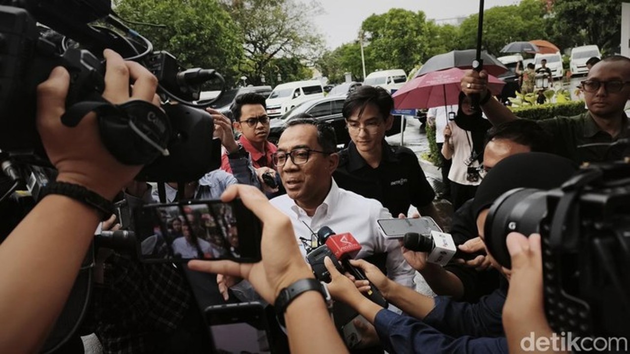 Prabowo Panggil Menteri, Bahas Percepatan Pengolahan Sampah Mikro Jadi Pasir