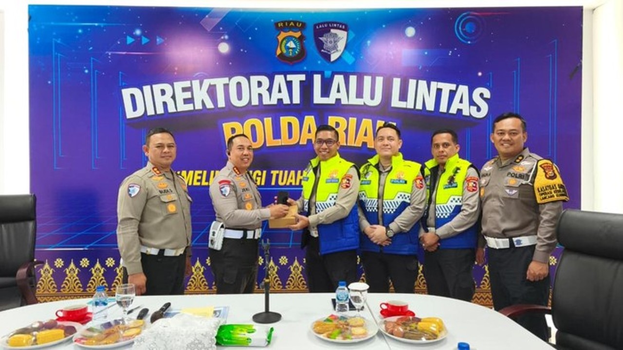 Korlantas Polri Perluas Pengawasan Digital Lalu Lintas Riau dengan ETLE Mobile Handheld