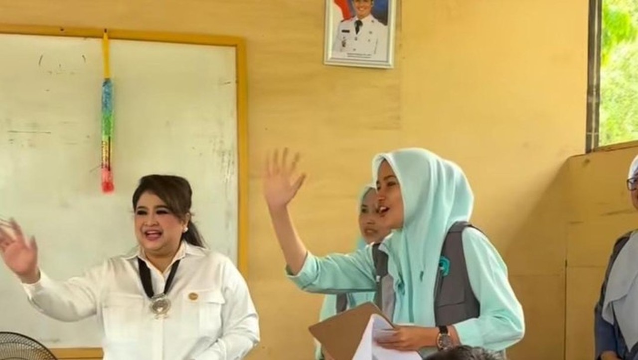 Guru Salah Sebut Nama Kementerian, Istri Menkumham Evi Celiyanti: Dari Kesalahan Kita Belajar