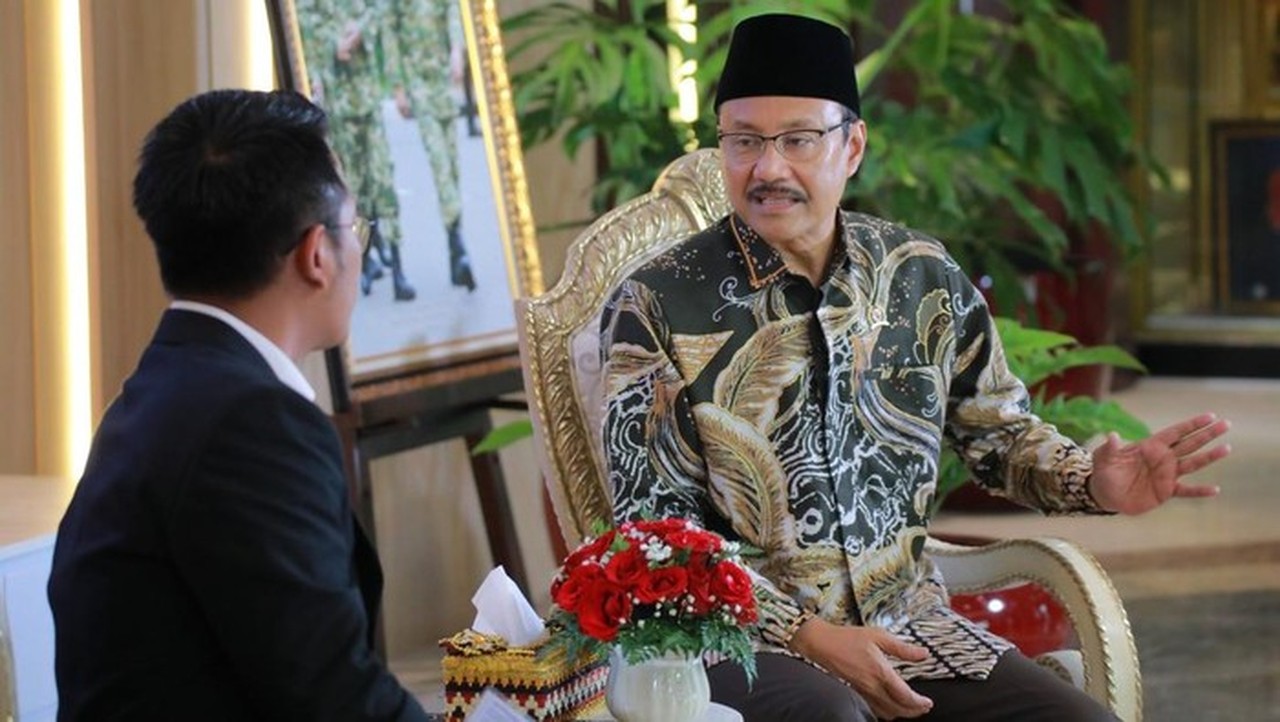 Gus Ipul Instruksikan Pendamping PKH Cek Langsung Peserta PBI-JK yang Dinonaktifkan