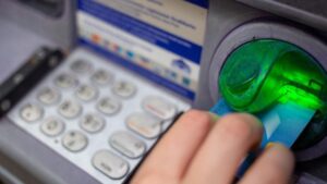 Dua Perampok ATM Canggih Diringkus, Raup Ratusan Juta Rupiah dari Korban di Jakpus