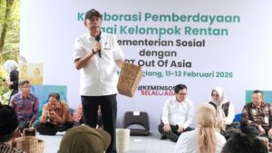 Wamensos Agus Jabo Dorong Kemandirian Ekonomi Warga Borobudur Lewat Kerajinan Eceng Gondok