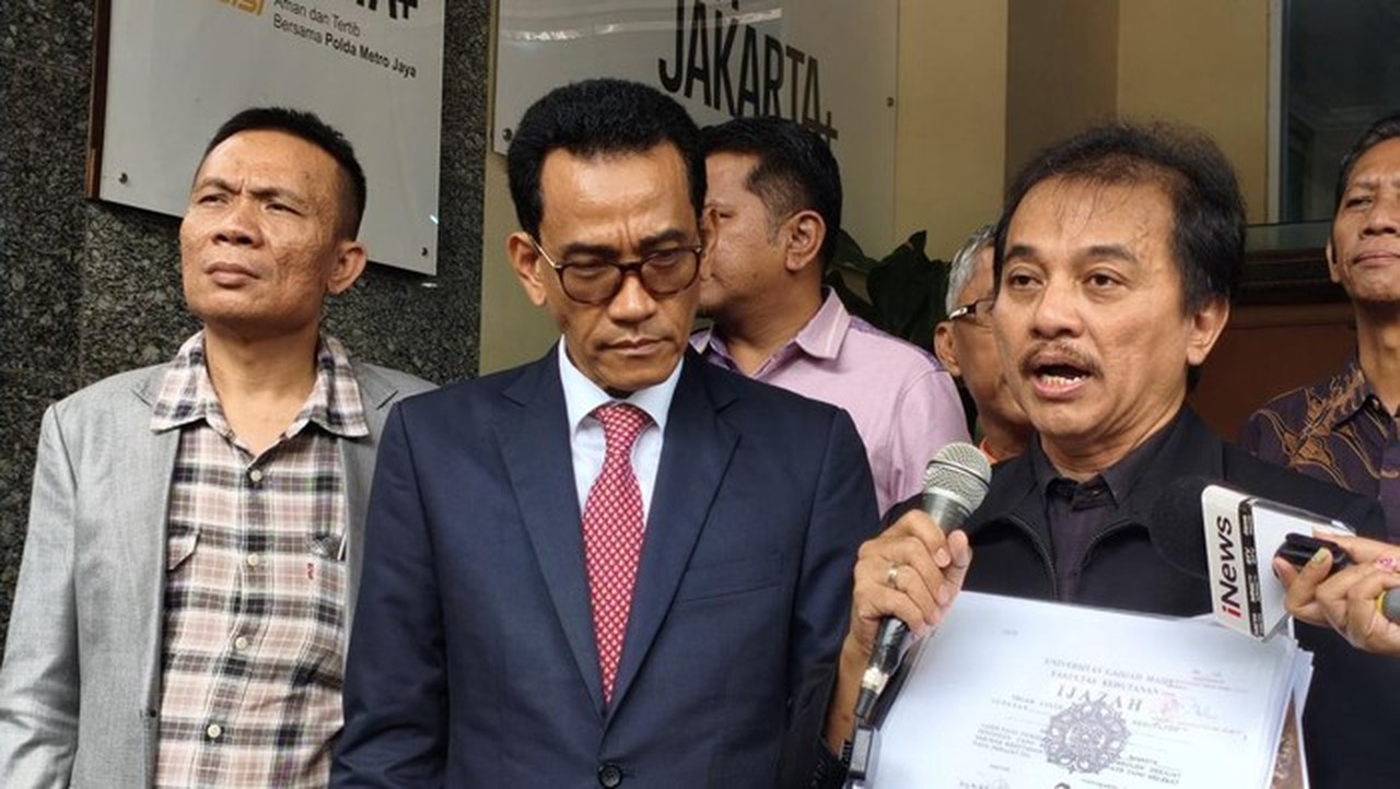 Roy Suryo Cs Minta Kasus Ijazah Palsu Jokowi Dihentikan, Tapi Tolak Restorative Justice Roy Suryo Cs Minta Kasus Ijazah Palsu Jokowi Dihentikan, Tapi Tolak Restorative Justice