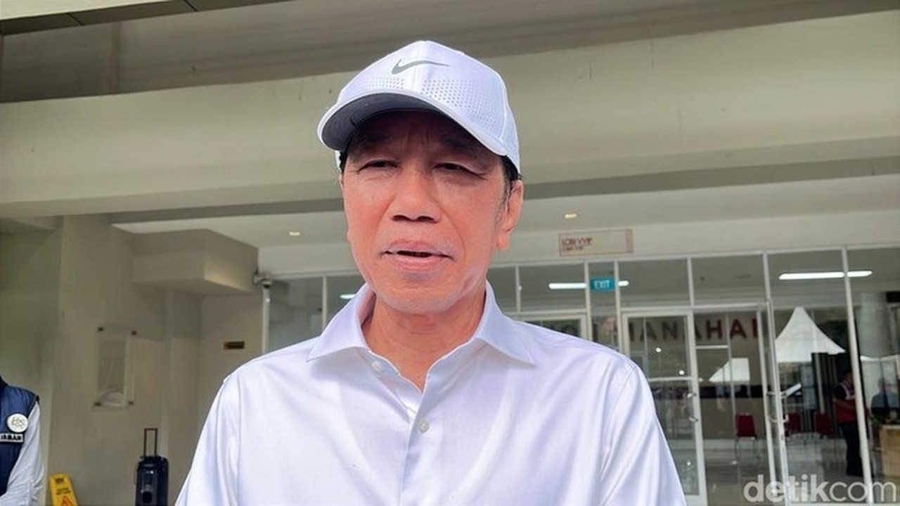 Jokowi Bantah Isu Jadi Wantimpres Prabowo, Pilih Tetap di Solo Jokowi Bantah Isu Jadi Wantimpres Prabowo, Pilih Tetap di Solo