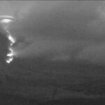 Gunung Semeru Erupsi Dua Kali, Semburkan Awan Panas Sejauh 4 Kilometer