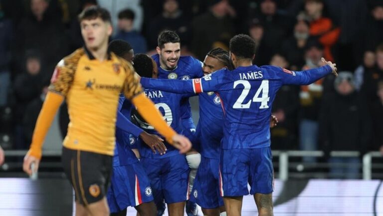Chelsea Pesta 4-0 di Kandang Hull City, Pedro Neto Cetak Hat-trick ke 16 Besar Piala FA