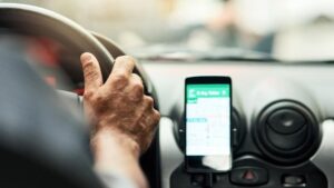 Sopir Taksi Online Ungkap Perbuatan Mesum Penumpang, Polisi Turun Tangan