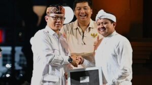Bupati Sumedang Dony Ahmad Munir Resmi Bergabung dengan Partai Gerindra, Sekjen Sugiono Beri Pesan Khusus