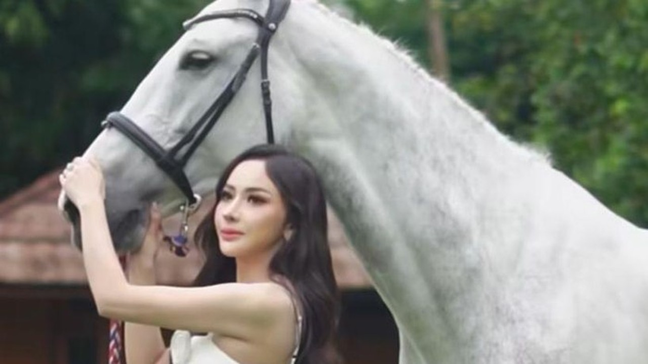 Apris Devita Tegaskan Guntur Triyoga Tak Pernah Menikah dengan Delia Yasmine