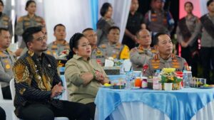 Titiek Soeharto Apresiasi Polri Bangun Jembatan Bailey, Pulihkan Ekonomi Warga Sumbar