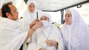 Momen Hangat Megawati Saat Umrah Bersama Keluarga di Makkah, Prananda Bantu Tahalul