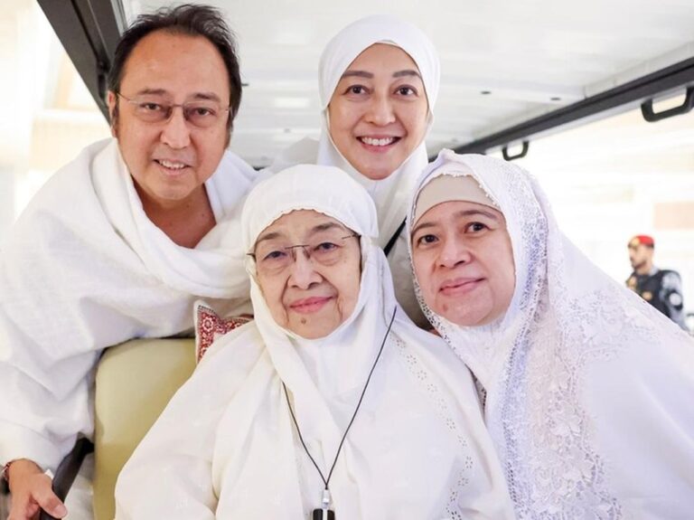 Megawati Berdoa di Tanah Suci: Jauhkan dari Fitnah dan Diberi Pencerahan bagi yang Dengki