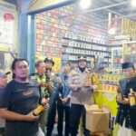 Jelang Ramadan, Polisi Sita 50 Botol Miras Ilegal di Puncak Bogor