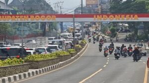 Libur Imlek, Polisi Terapkan One Way Arah Puncak Bogor Antisipasi Lonjakan Kendaraan