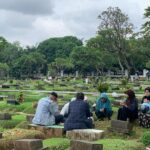 Tradisi Ziarah Makam Jelang Ramadan: Pengingat Diri dan Doa untuk Keluarga