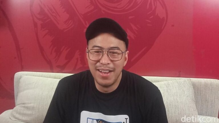 Pandji Pragiwaksono Akui Belum Berkomunikasi dengan Raffi Ahmad Terkait ‘Mens Rea’