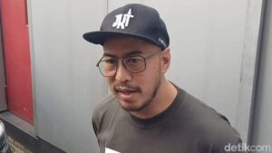 Pandji Pragiwaksono Buka Suara soal Laporan Polisi Terkait Materi Stand-Up Comedy “Mens Rea”